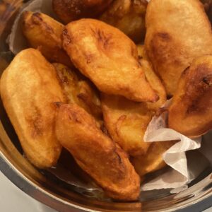 Foto gebakken bananen voor de website van Robyn Towiredjo